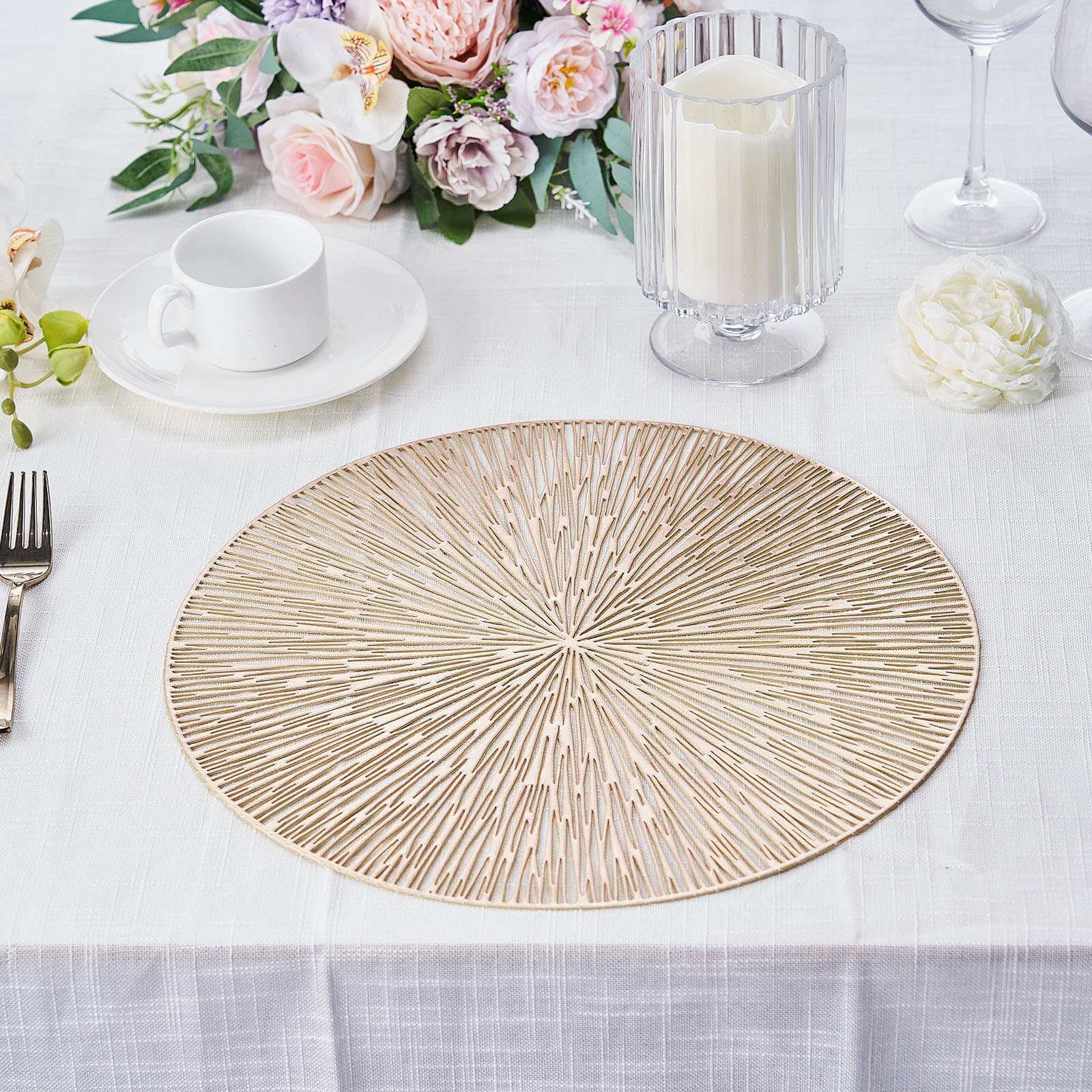 6-Pack Dining Table Mats Spiked Design Gold - Vinyl Non-Slip Surface with Modern Appeal 15"