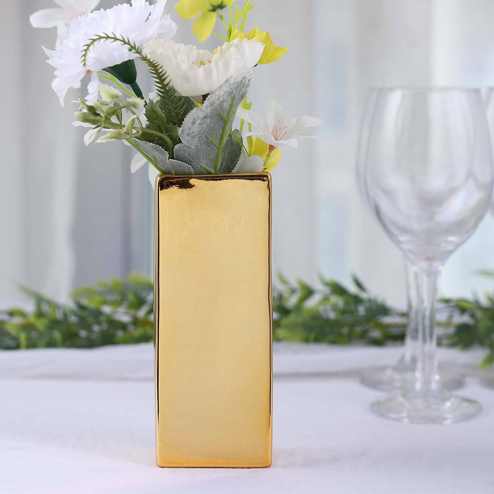 Shiny Ceramic Vase Letter "I" Gold Plated - Chic Bud Planter Pot for Events & Decor 6"