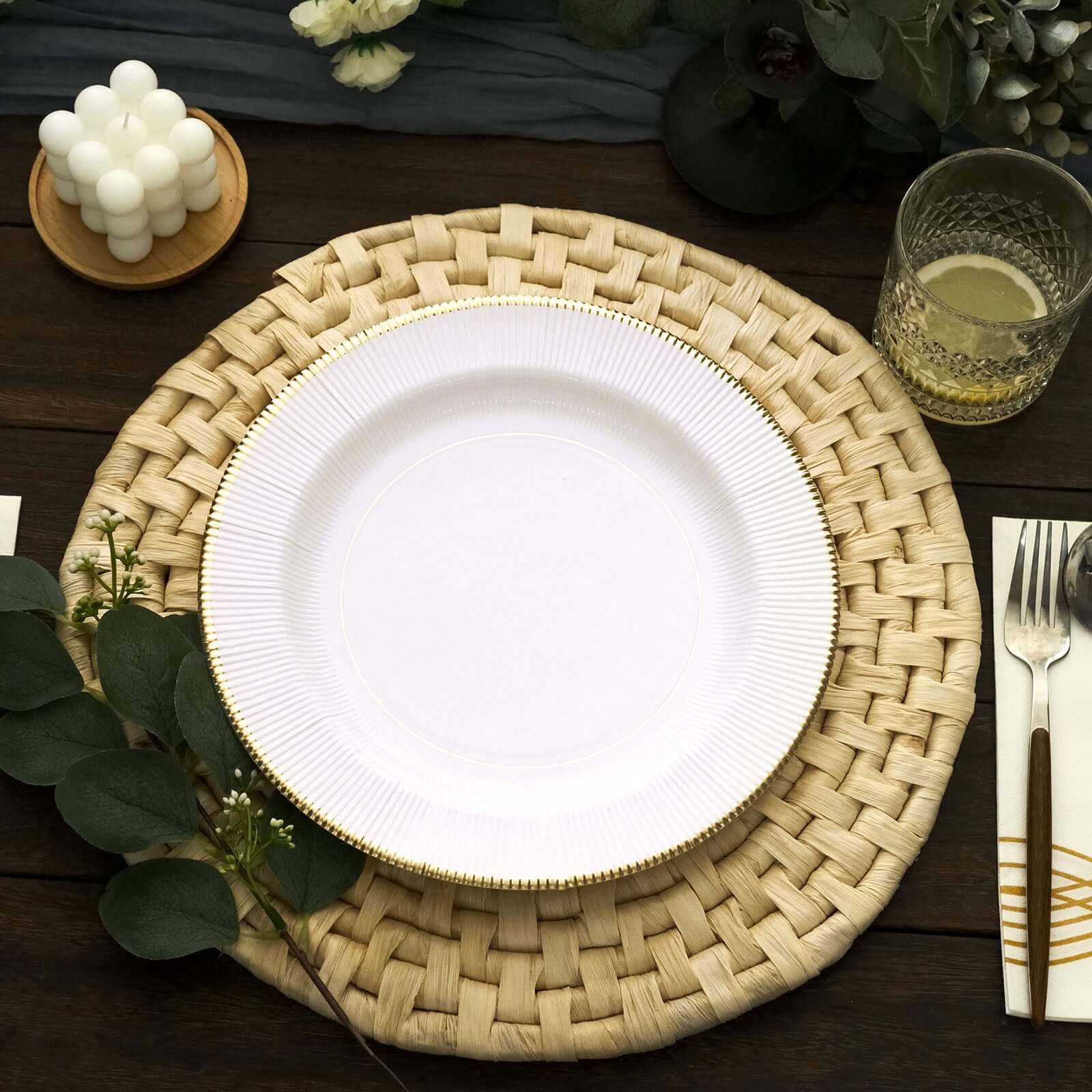 25-Pack Paper 10" Round Dinner Plates in White Sunray Design with Gold Rim - Disposable Heavy Duty 350GSM Party Plates