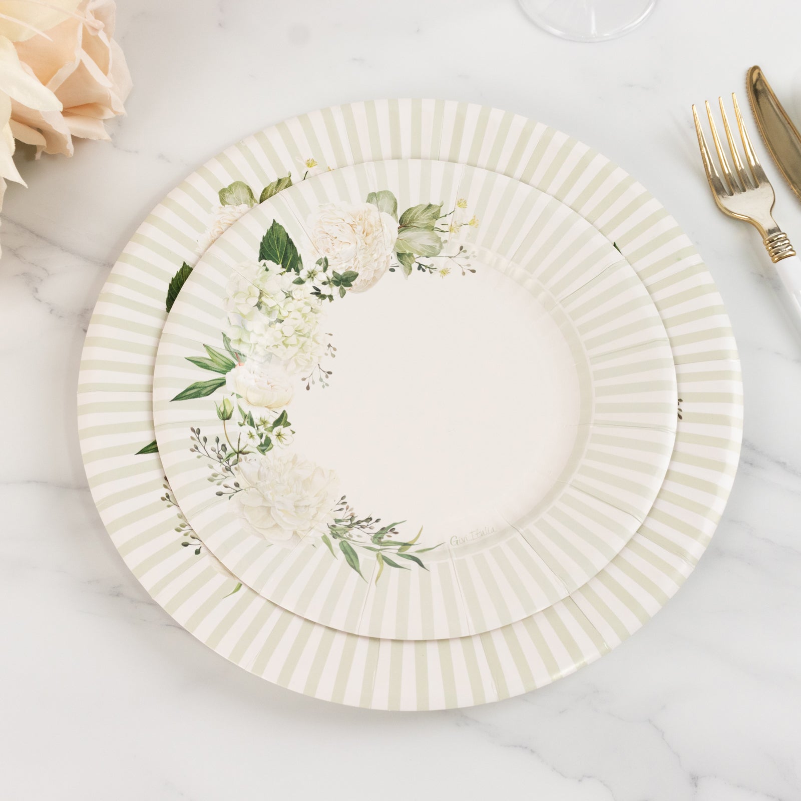 25-Pack Paper 8" Round Dessert Plates in White with Sage Green Floral Print & Lined Rim - Disposable Appetizer Salad Party Plates for Garden Celebrations & Springtime Gatherings