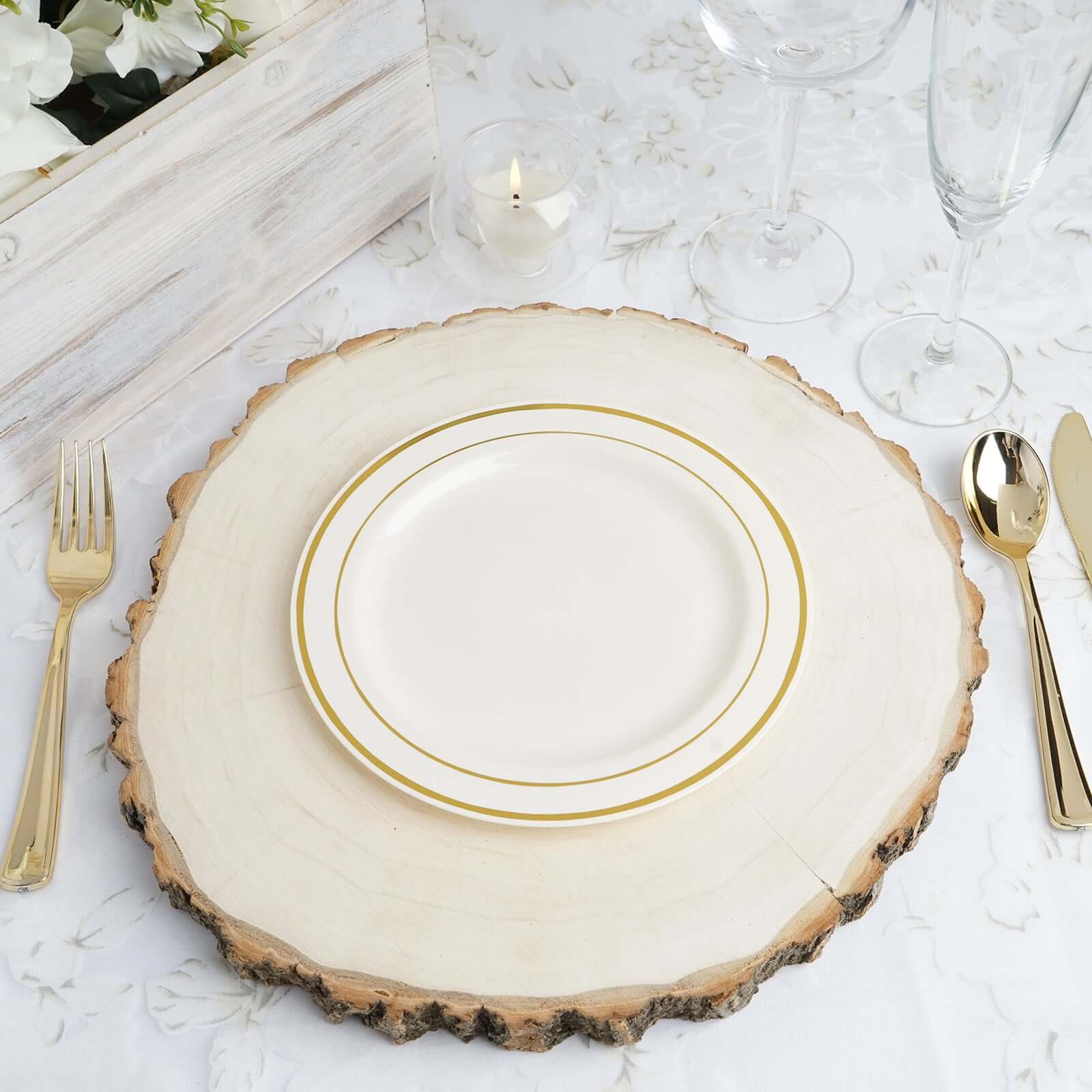 10-Pack Plastic Dessert Plates Ivory with Très Chic Gold Rim - Disposable Plates for Parties 8"