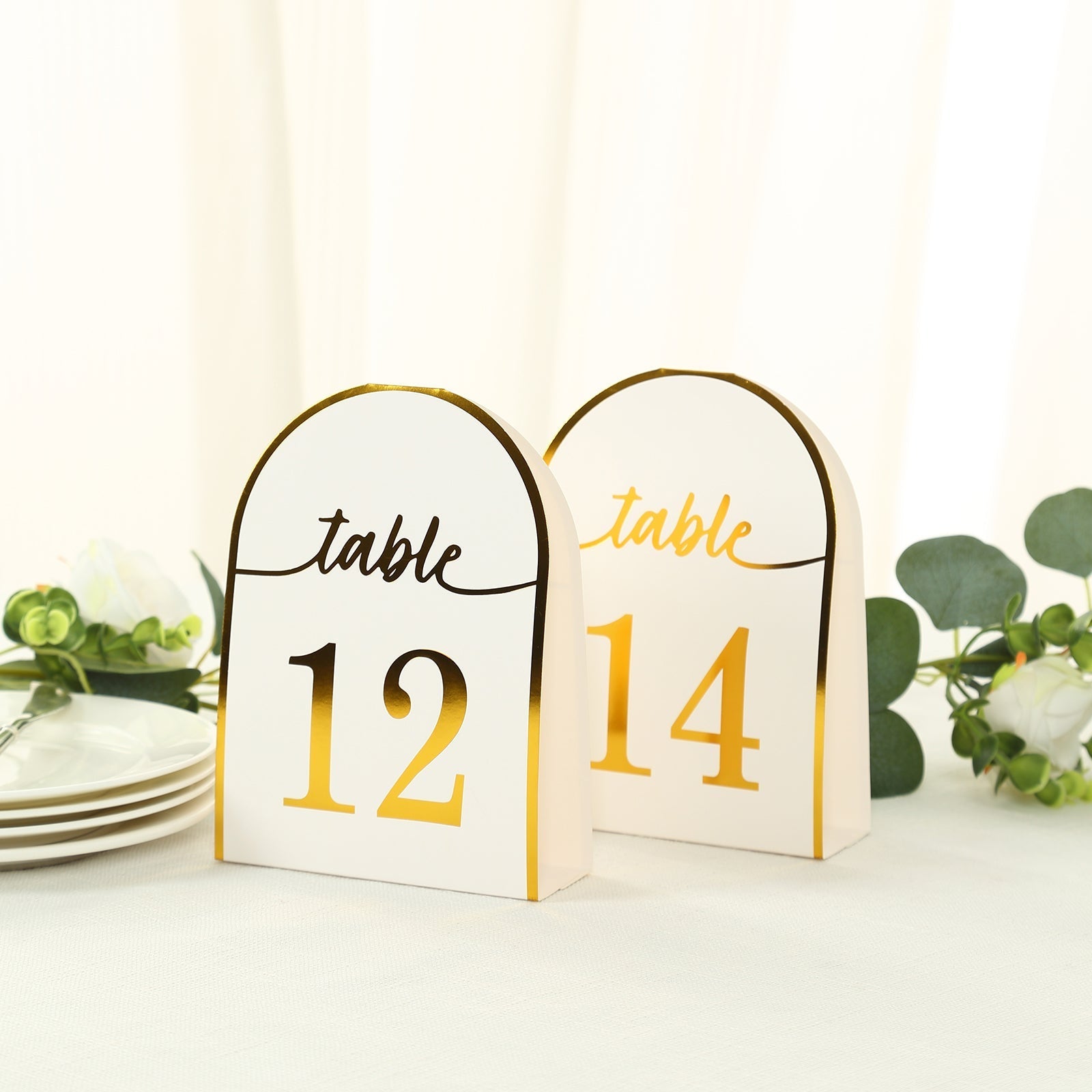 25-Pack Paper Wedding Table Numbers 1-25 White Arch Cutout Design - Sleek & Modern Free Standing Double Sided Table Tent Cards with Metallic Gold Foil Numbers 7"