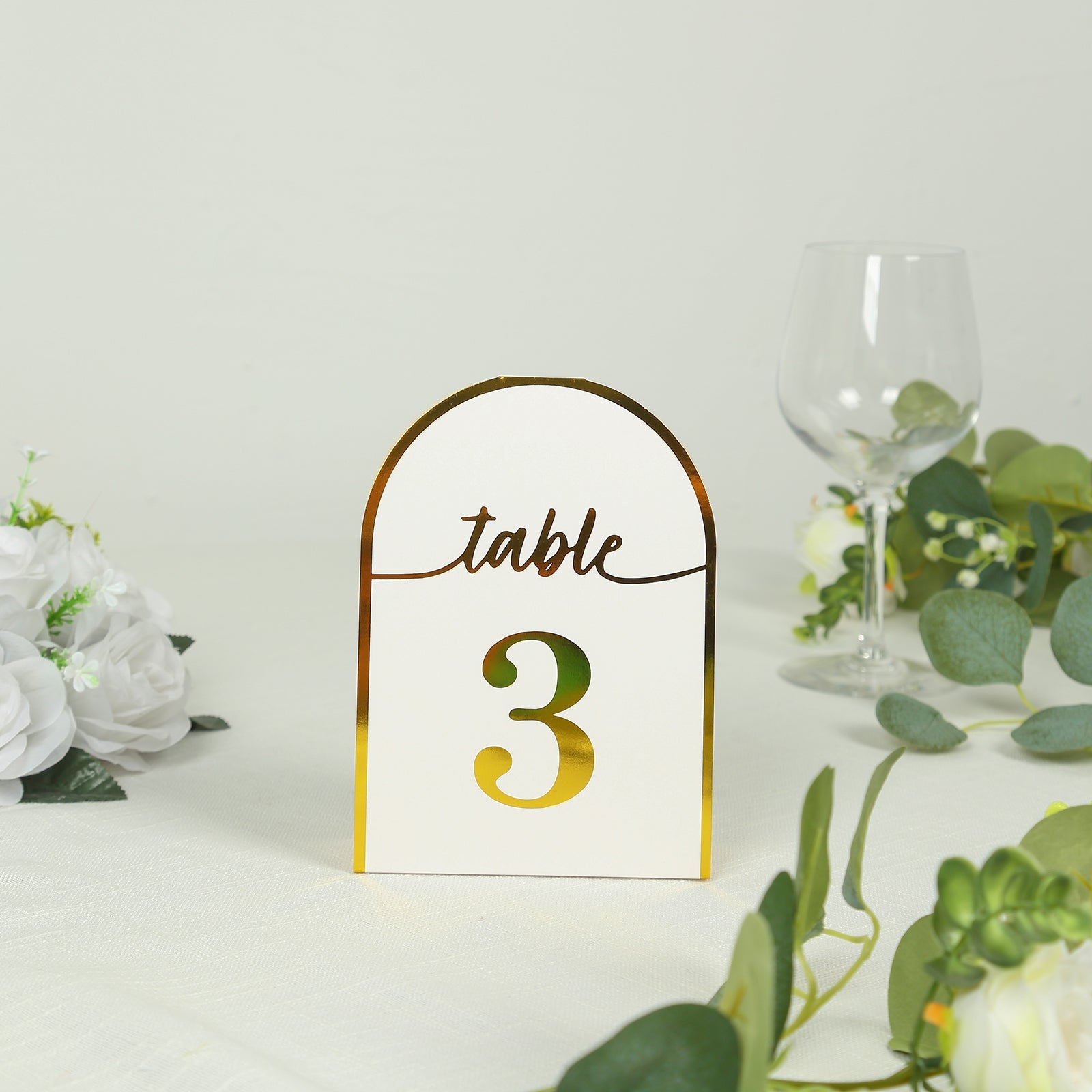 25-Pack Paper Wedding Table Numbers 1-25 White Arch Cutout Design - Sleek & Modern Free Standing Double Sided Table Tent Cards with Metallic Gold Foil Numbers 7"