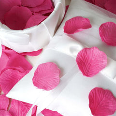 500-Pack Rose Petals Round Design Fuchsia Silk Confetti - Decorative Scatters for Tables and Floors