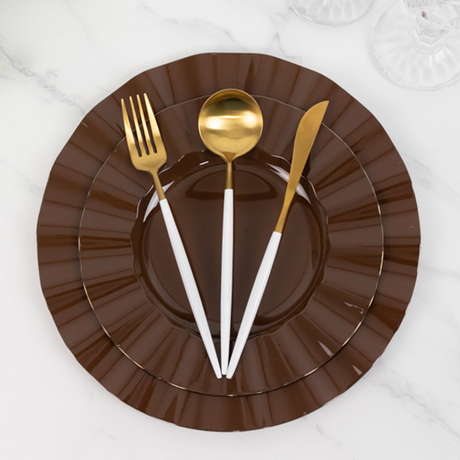 10-Pack Plastic 9" Round Dinner Plates in Cinnamon Brown Ruffled Rim with Gold Edging - Sturdy Disposable Dinnerware