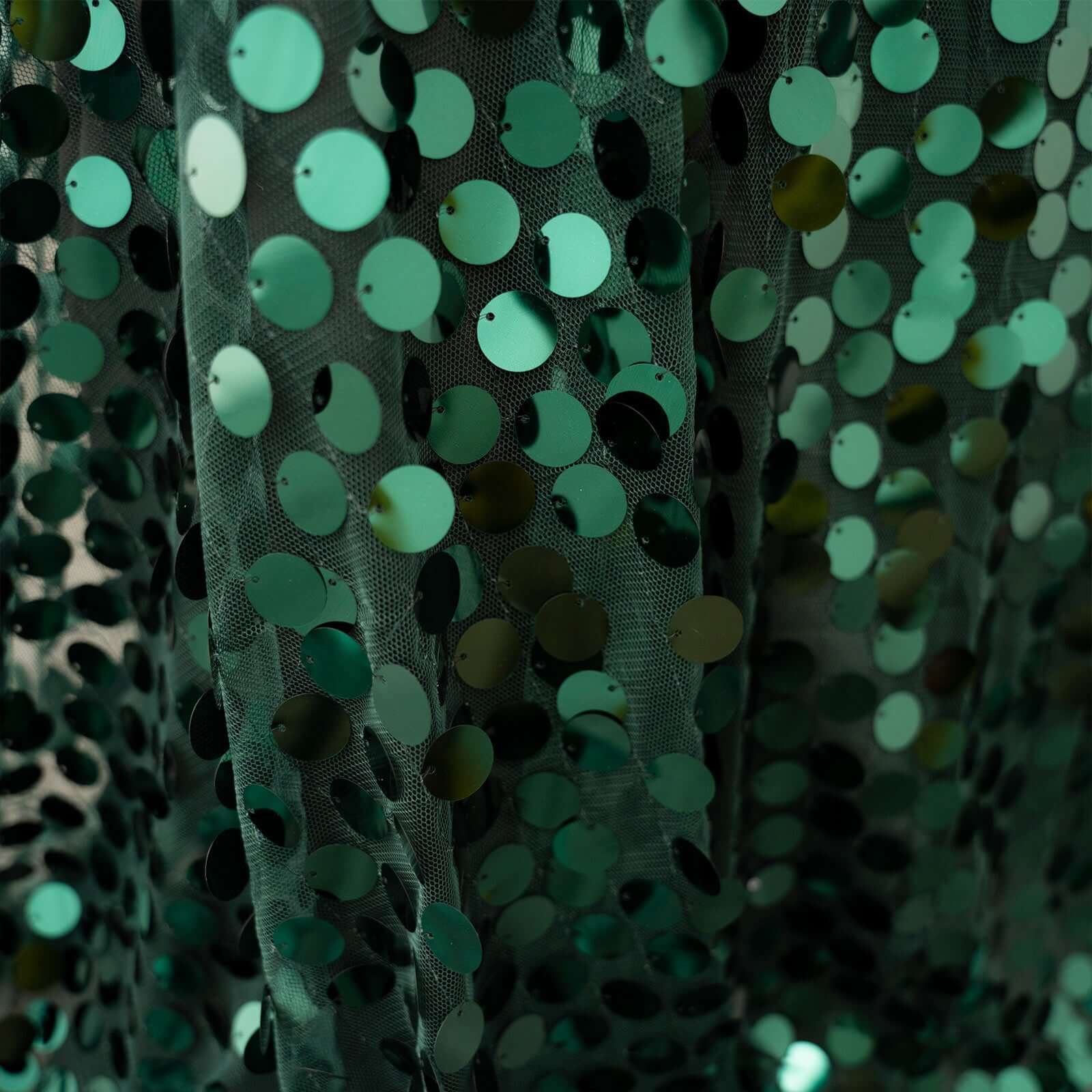Sequin 90"x132" Rectangle Tablecloth Hunter Emerald Green - Seamless Big Payette Table Cover