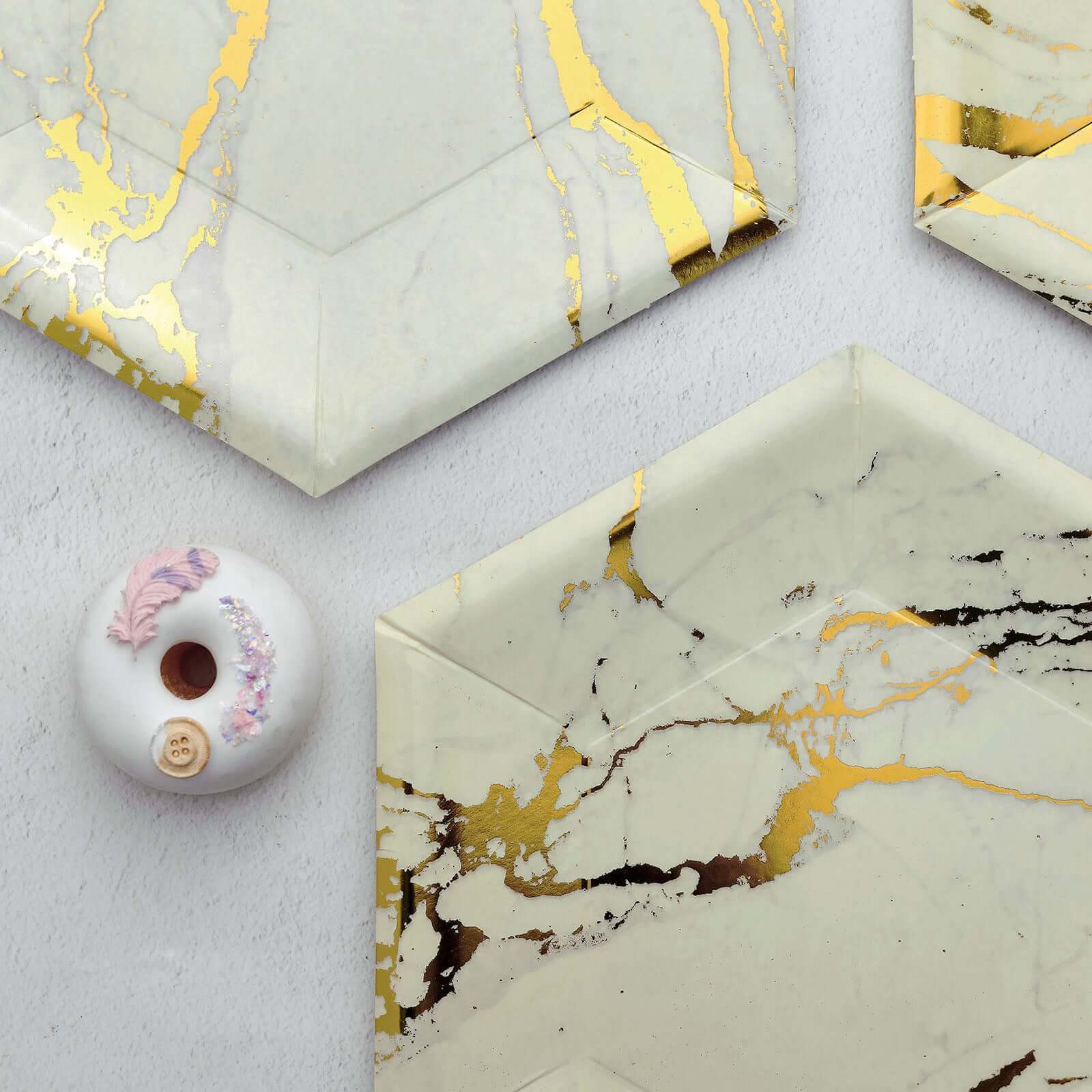 25 Pack Ivory Marble 12" Serving Dinner Paper Plates, Disposable Hexagon Geometric Shaped Plates With Gold Foil Marble Design - 400 GSM