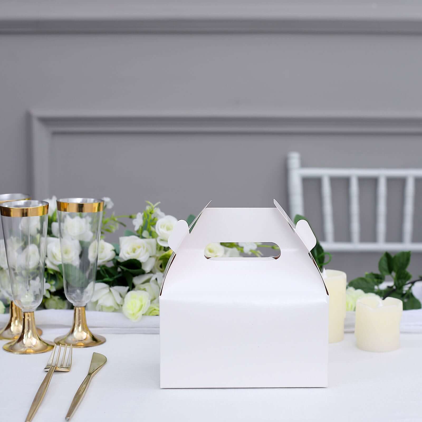 25 Pack Classic White Candy Gift Tote Gable Boxes, Party Favor Treat Bags - 6"x3.5"x7"