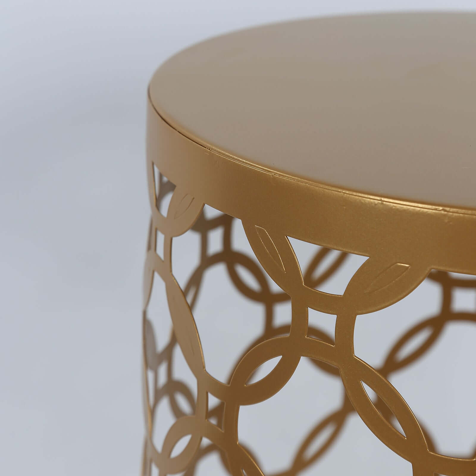 Set of 3 Gold Metal Cylinder Pillar Cake Display Stands, Round Mesh Plinth Pedestal Stand in Hollow Overlapping Circles Pattern - 22",24",30"