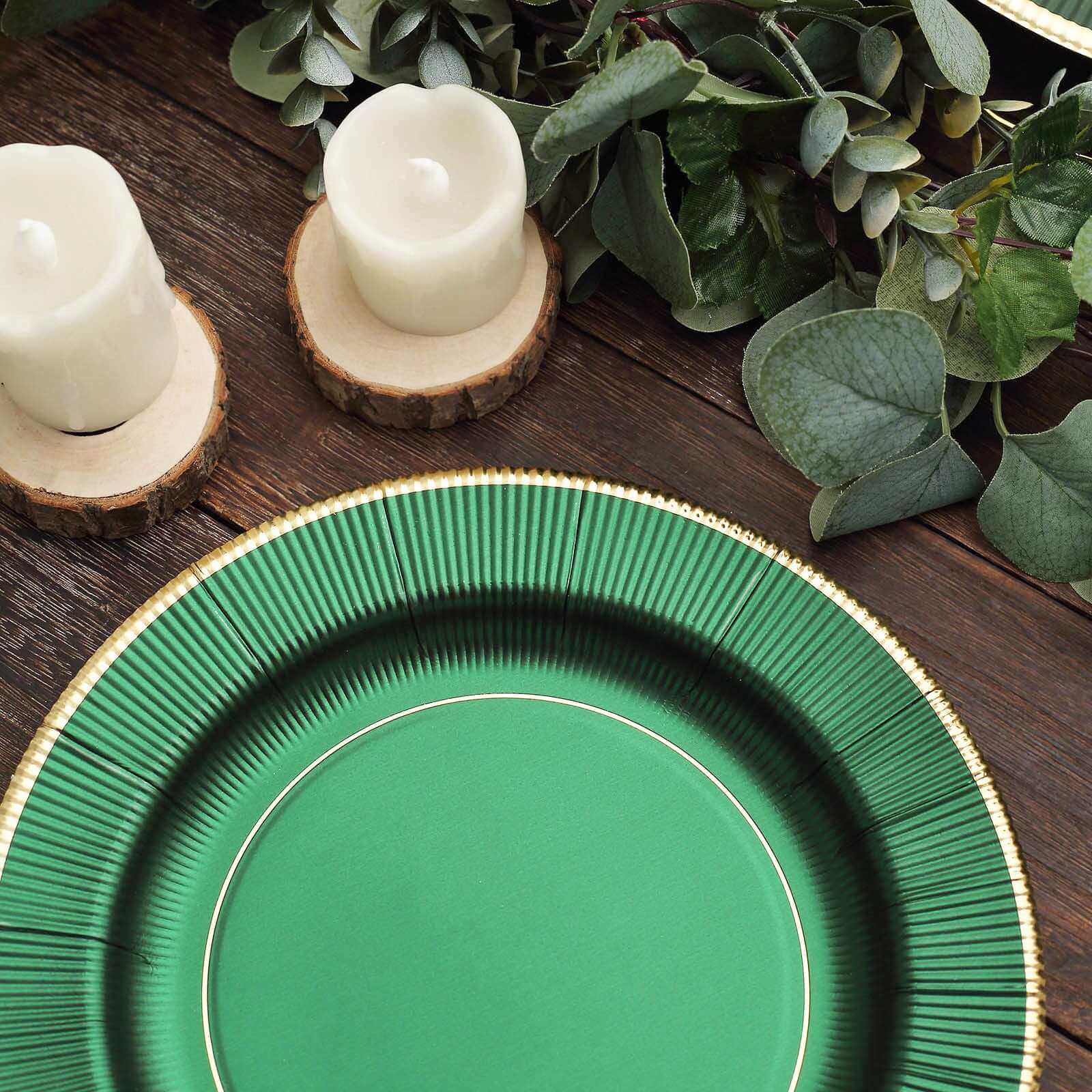 25-Pack Paper 10" Round Dinner Plates in Hunter Emerald Green Sunray Design with Gold Rim - Disposable Heavy Duty 350GSM Party Plates