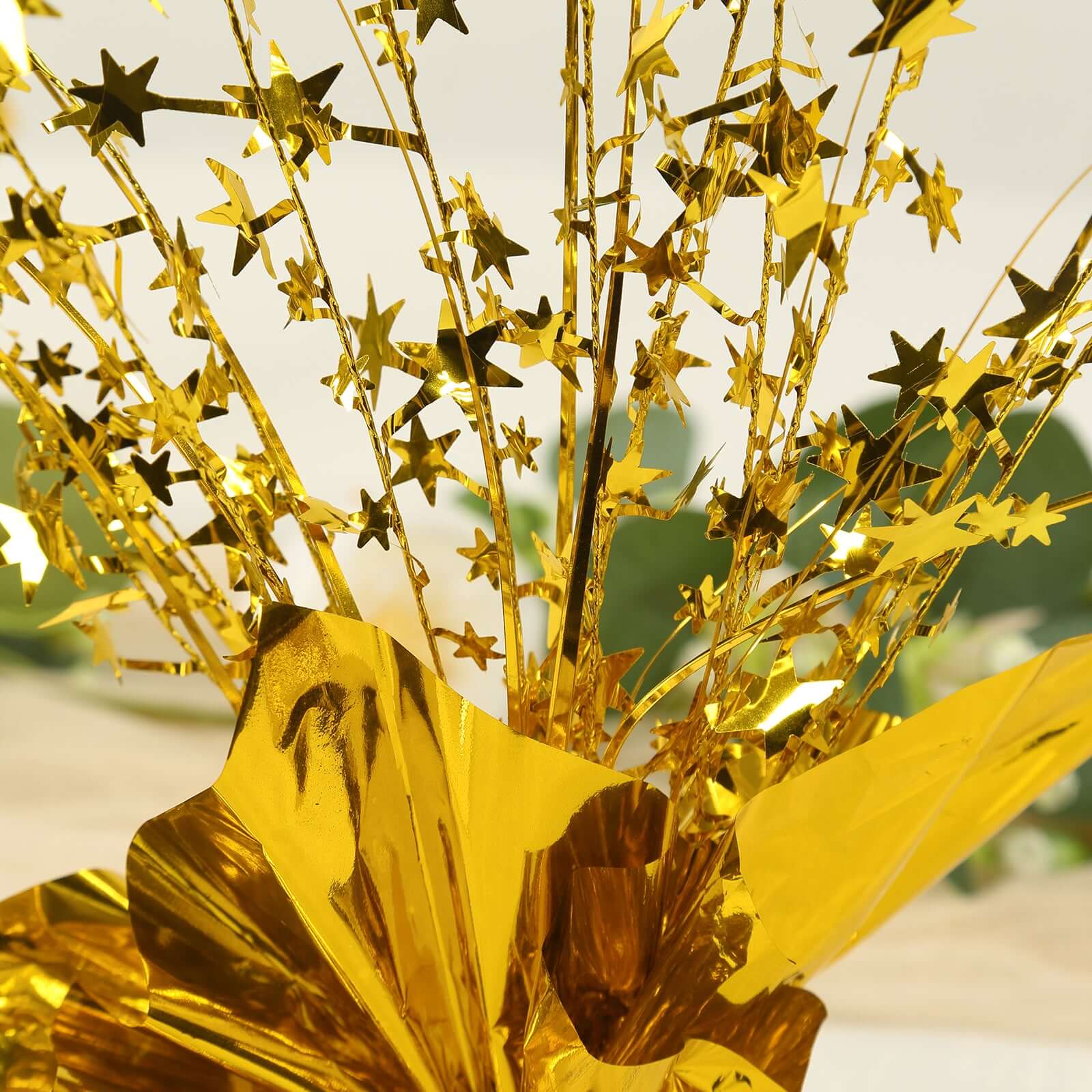 6-Pack Metallic Gold Star Foil Spray Centerpiece Table Decorations, Free-Standing Gleam 'N Burst Party Accessories Eye-Catching Design 13"