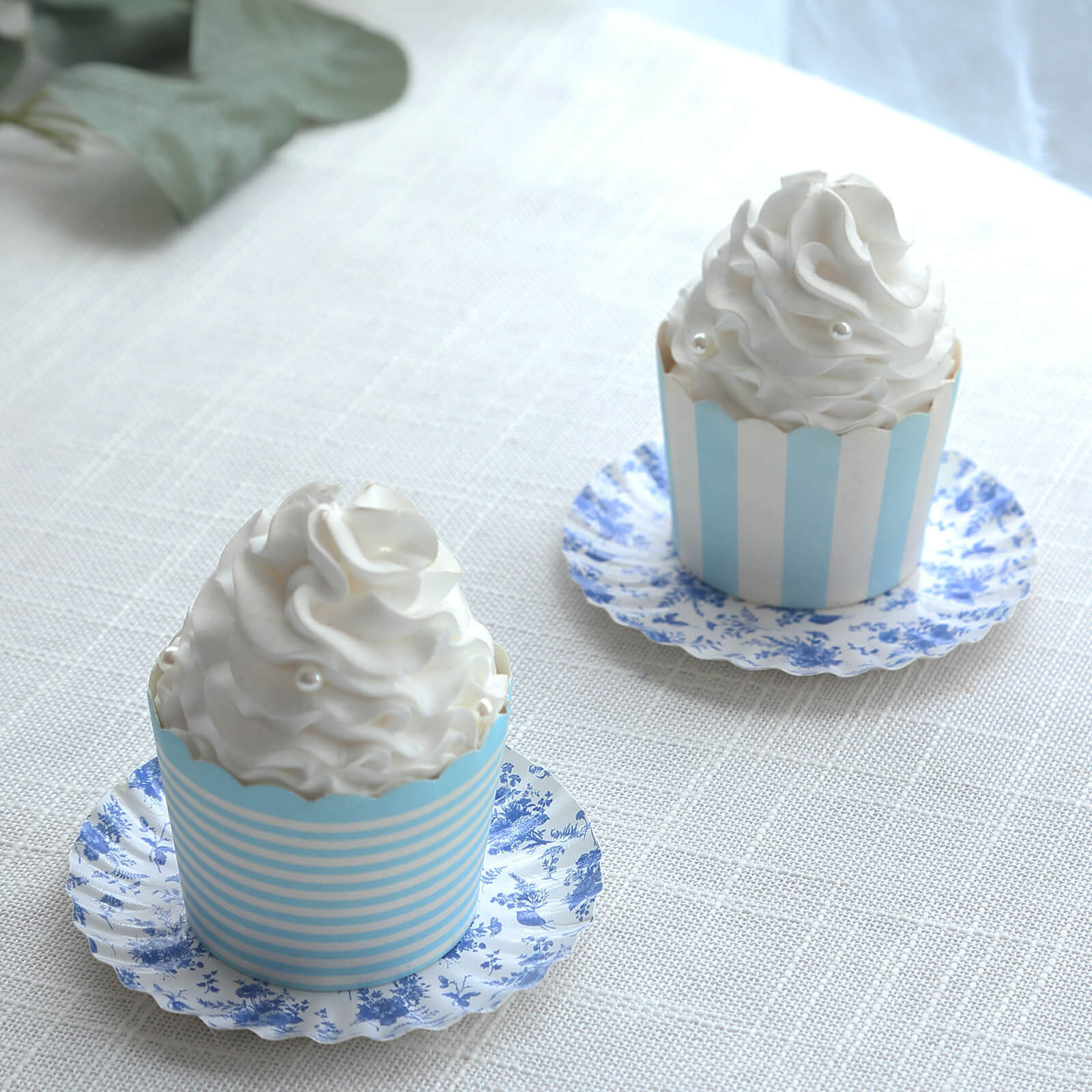 100-Pack Paper 3.5" Round Plates in White with Blue French Toile Design & Scalloped Rim - Disposable Mini 250GSM Dessert Party Plates for Tapas, Appetizers & Finger Foods