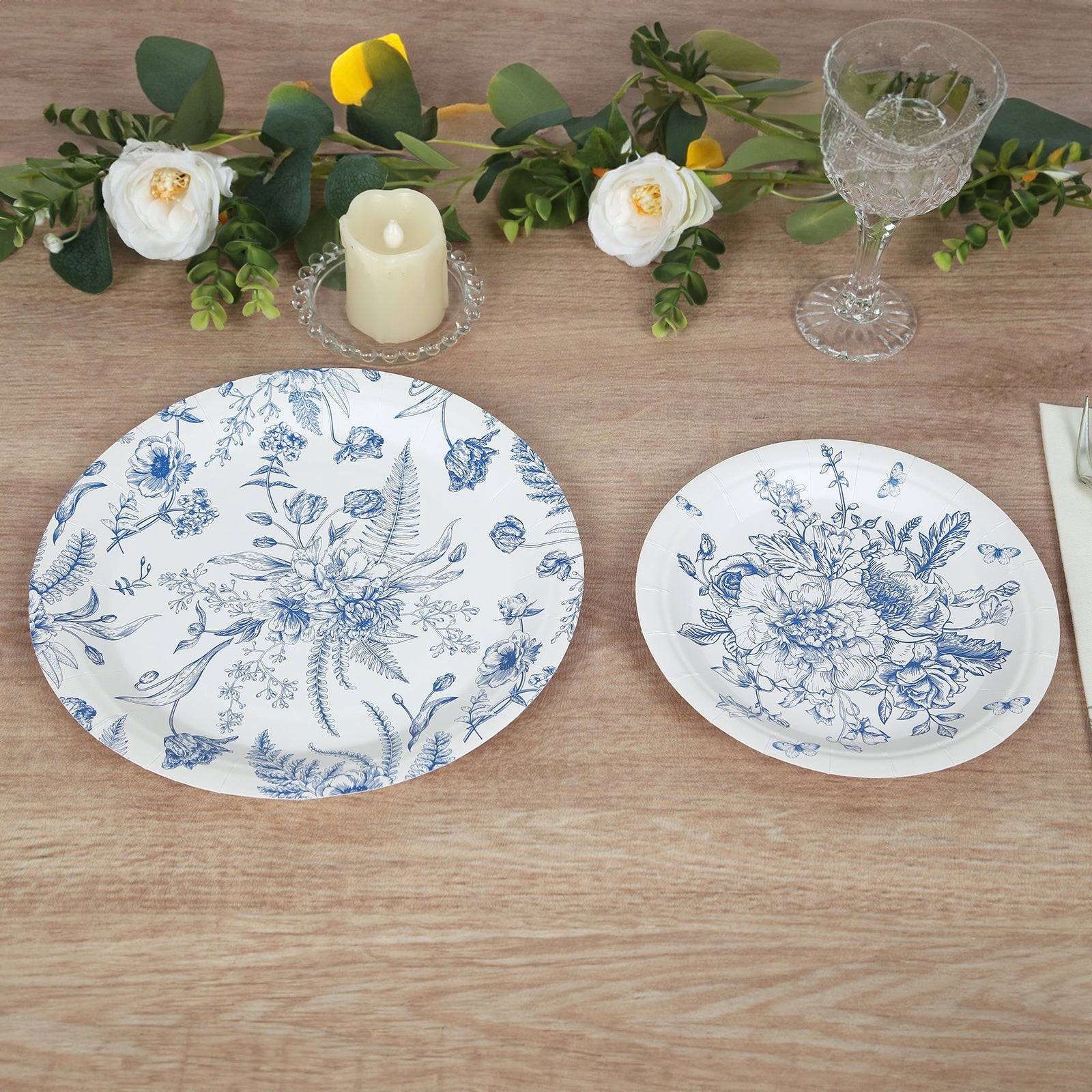 50-Pack Paper Round Dessert and Dinner Plates in White with Blue French Toile Pattern - Vintage Style Disposable Party Plates Set for High Tea Events & Classy Occasions 7", 9"
