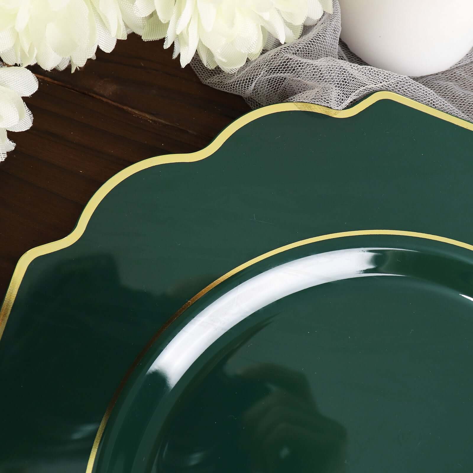10 Pack 8" Hunter Emerald Green Hard Plastic Dessert Appetizer Plates, Disposable Tableware, Baroque Heavy Duty Salad Plates with Gold Rim