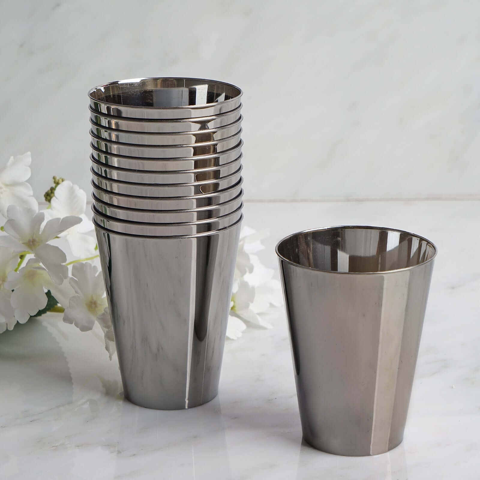 12-Pack Plastic Party Cups Sleek Chrome Silver - Durable Disposable Cups for Drinks 7oz