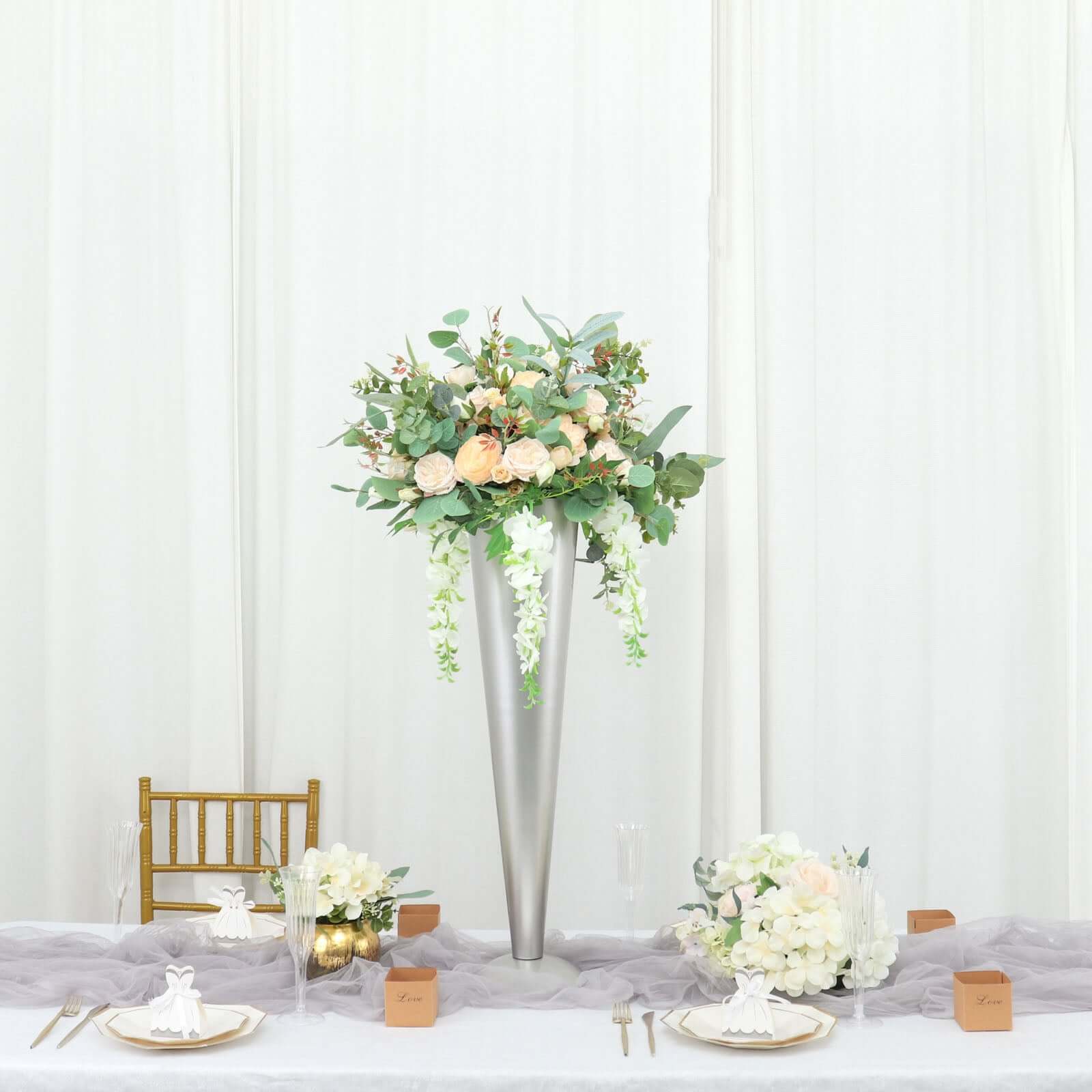 Metal Trumpet Vase Brushed Silver - Durable Design for Stylish Wedding Displays 24"