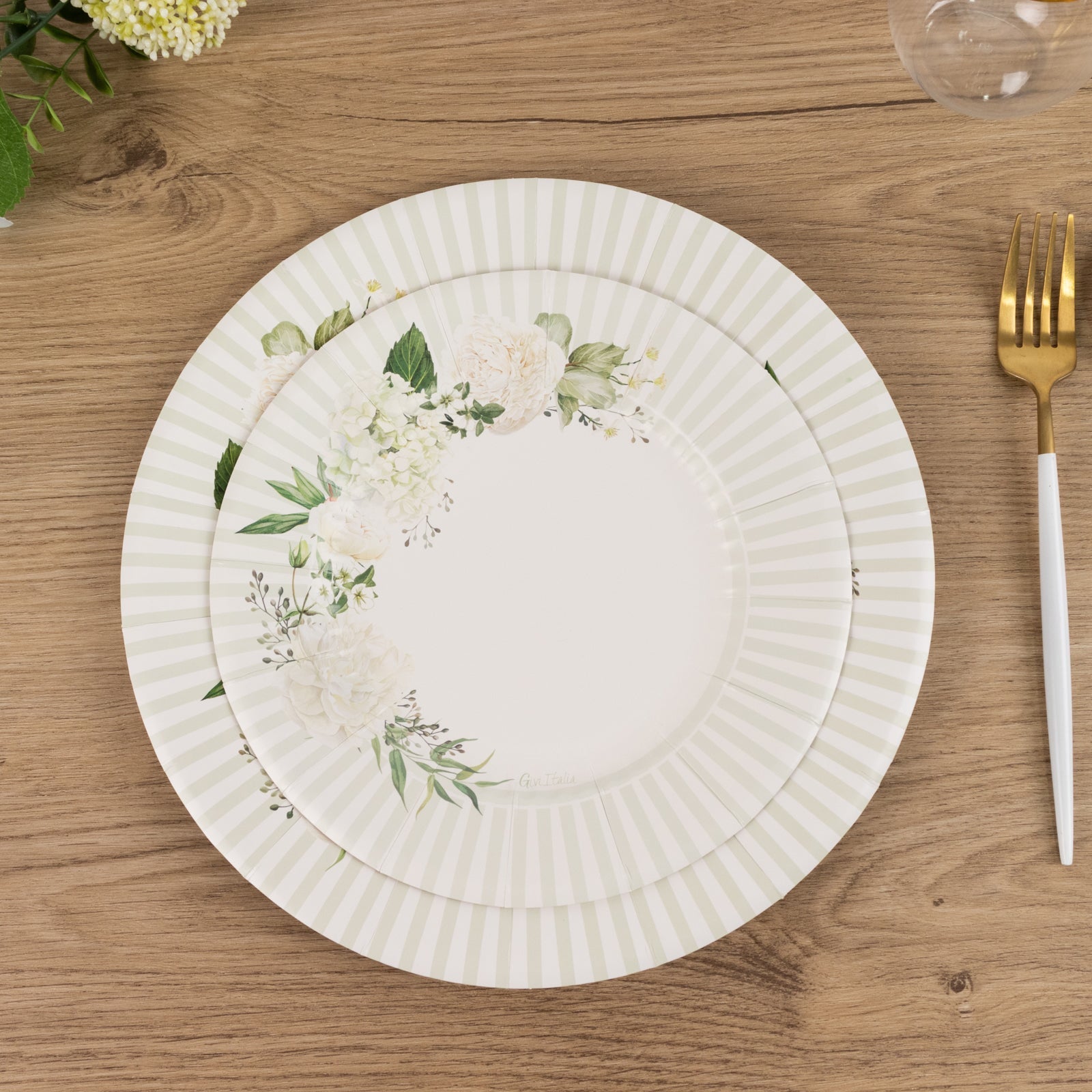 25-Pack Paper 8" Round Dessert Plates in White with Sage Green Floral Print & Lined Rim - Disposable Appetizer Salad Party Plates for Garden Celebrations & Springtime Gatherings