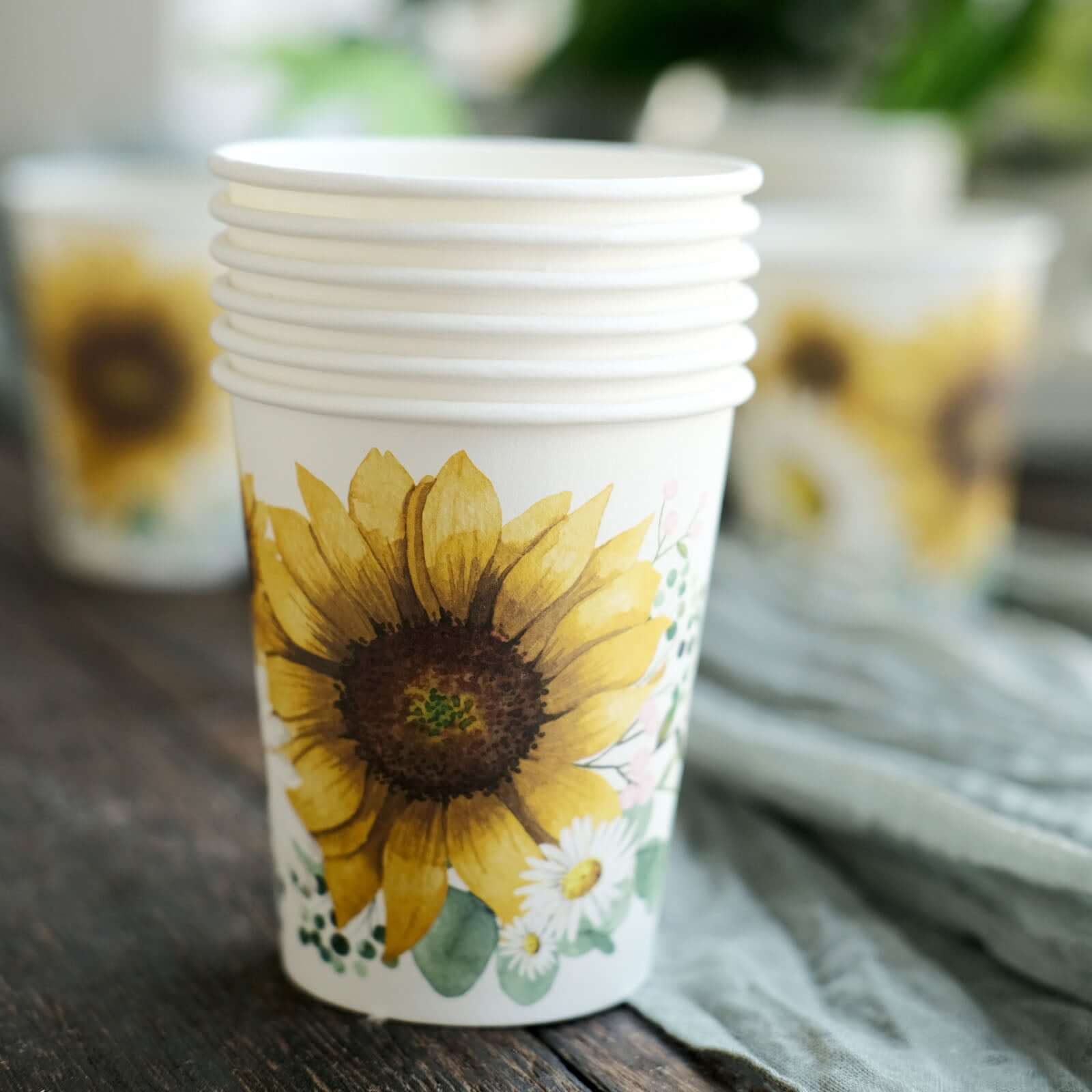 24-Pack Paper Cups in White with Yellow Sunflower Print - Stylish Disposable Party Cups for Hot & Cold Beverages 10oz