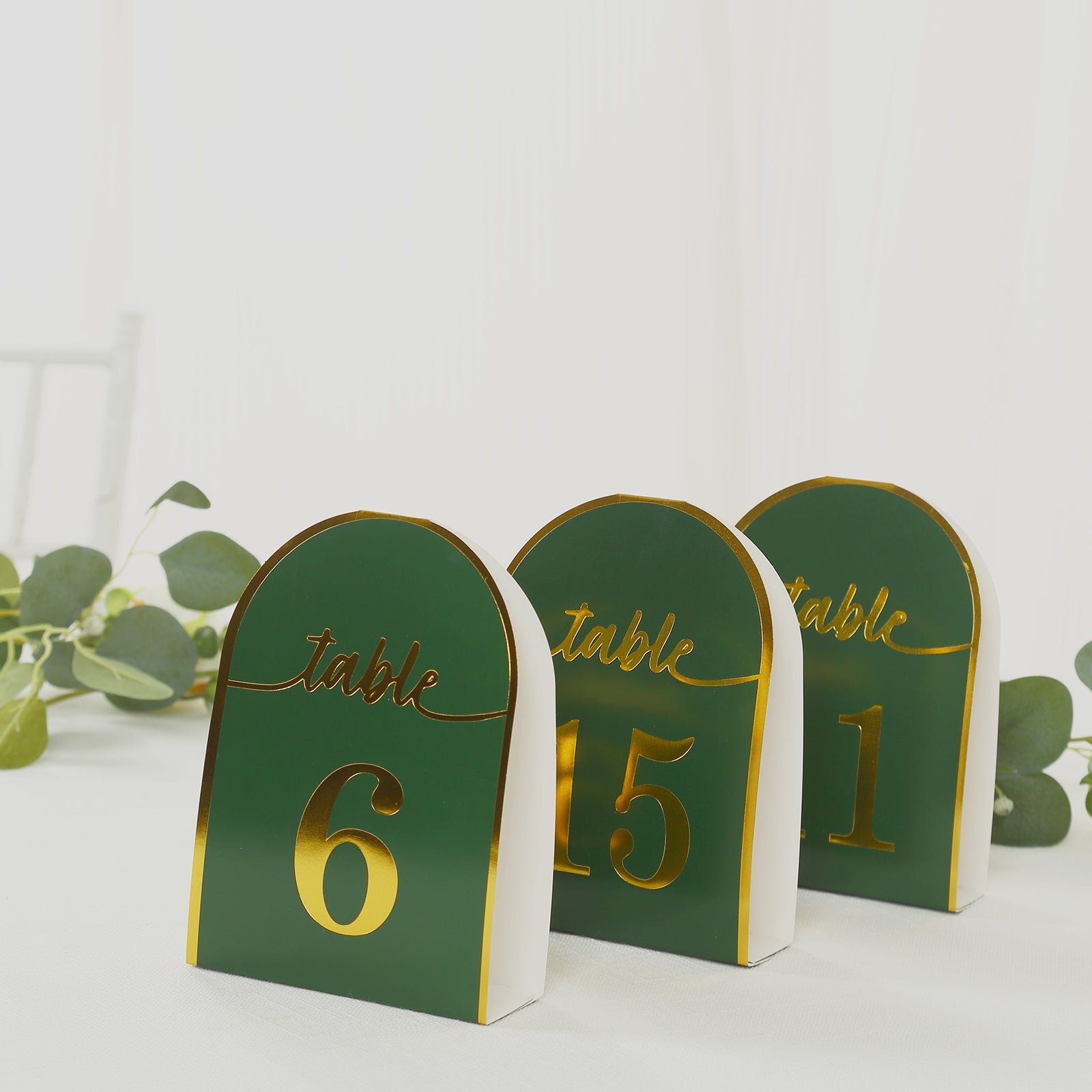 25-Pack Paper Wedding Table Numbers 1-25 Hunter Emerald Green Arch Cutout Design - Sleek & Modern Free Standing Double Sided Table Tent Cards with Metallic Gold Foil Numbers 7"