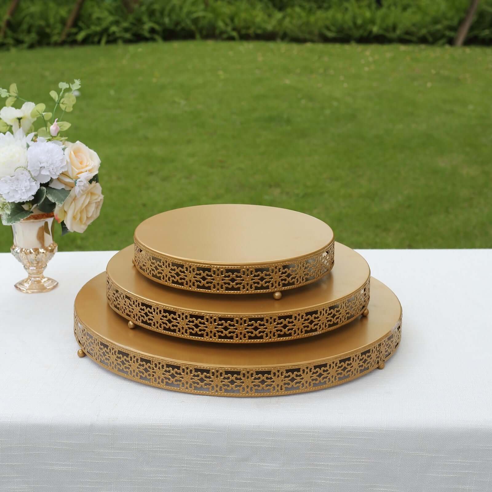 Metal 16" Round Pedestal Cake Stand Gold - Cupcake Dessert Display Centerpiece Stand with Intricate Fleur De Lis Design for Buffet Table Sweets Station
