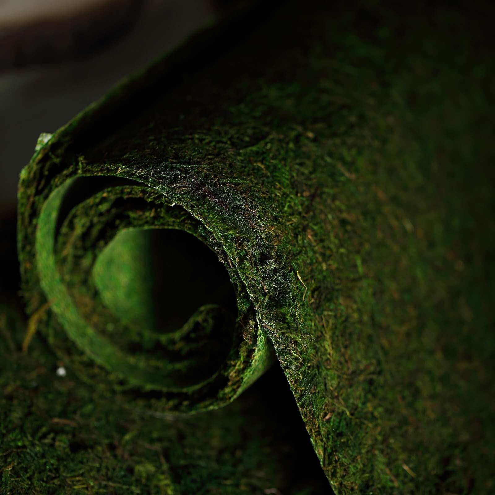 Moss 14"x48" Table Runner Green - Natural Preserved Design with Fishnet Grid for Unique Events