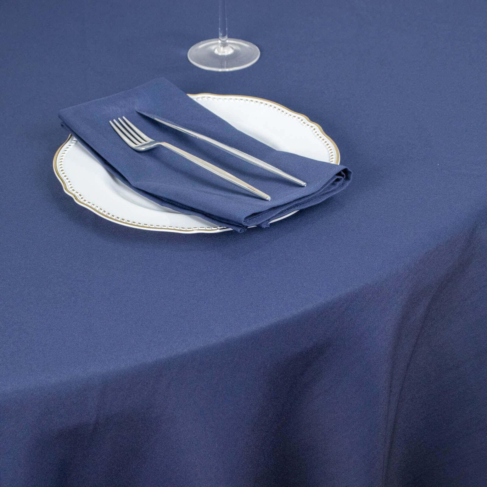 Premium Polyester 132" Round Tablecloth Navy Blue - Seamless 220GSM Wrinkle-Resistant Table Cover