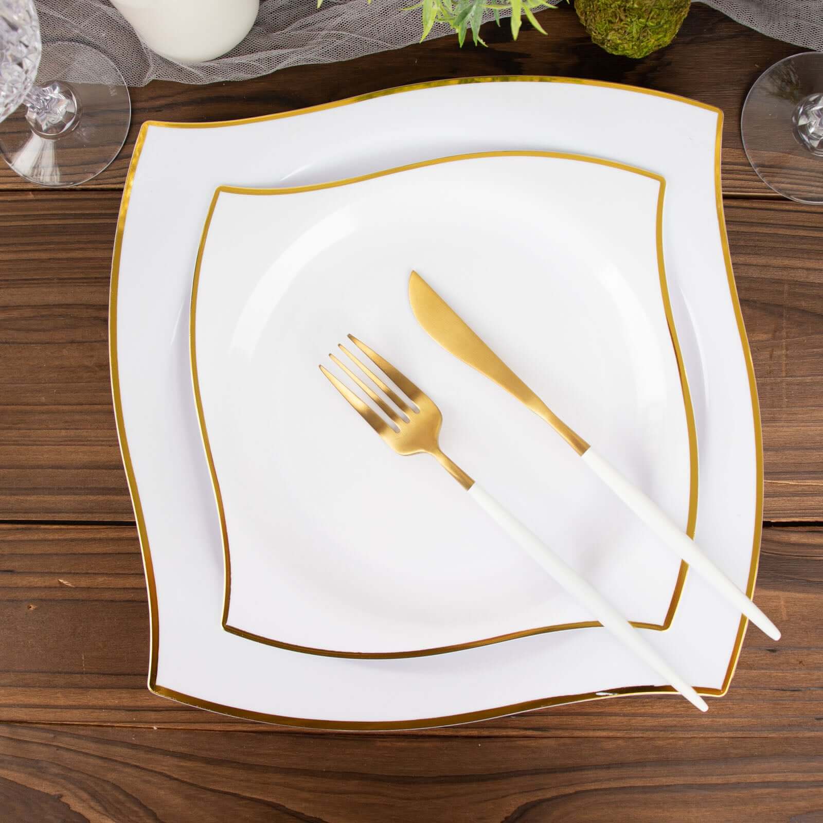 10-Pack Plastic 8" Square Dessert Plates in White with Gold Wavy Rim Modern - Disposable Salad Appetizer Party Plates for Luxe Events & Banquets